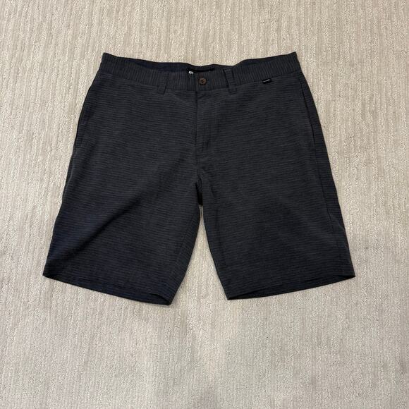 Travis Mathew’s Men’s Golf Shorts Gray and Black Size 36 Outdoors - Picture 1 of 5